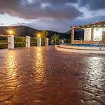 Casa Alba פריחיליאנה